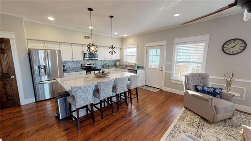 Beautiful Beach Home 5 minutes walk from Beach