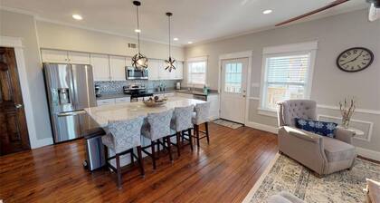 Beautiful Beach Home 5 minutes walk from Beach