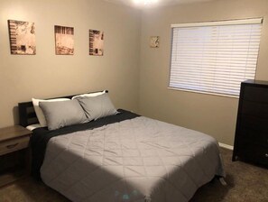 2 bedrooms, iron/ironing board, WiFi, bed sheets