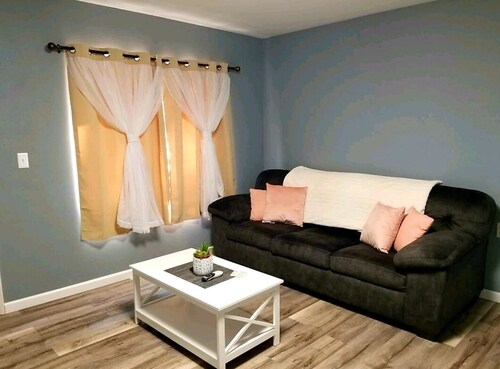 Washington Suite Sleeps 4