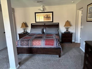 2 bedrooms, iron/ironing board, travel cot, free WiFi