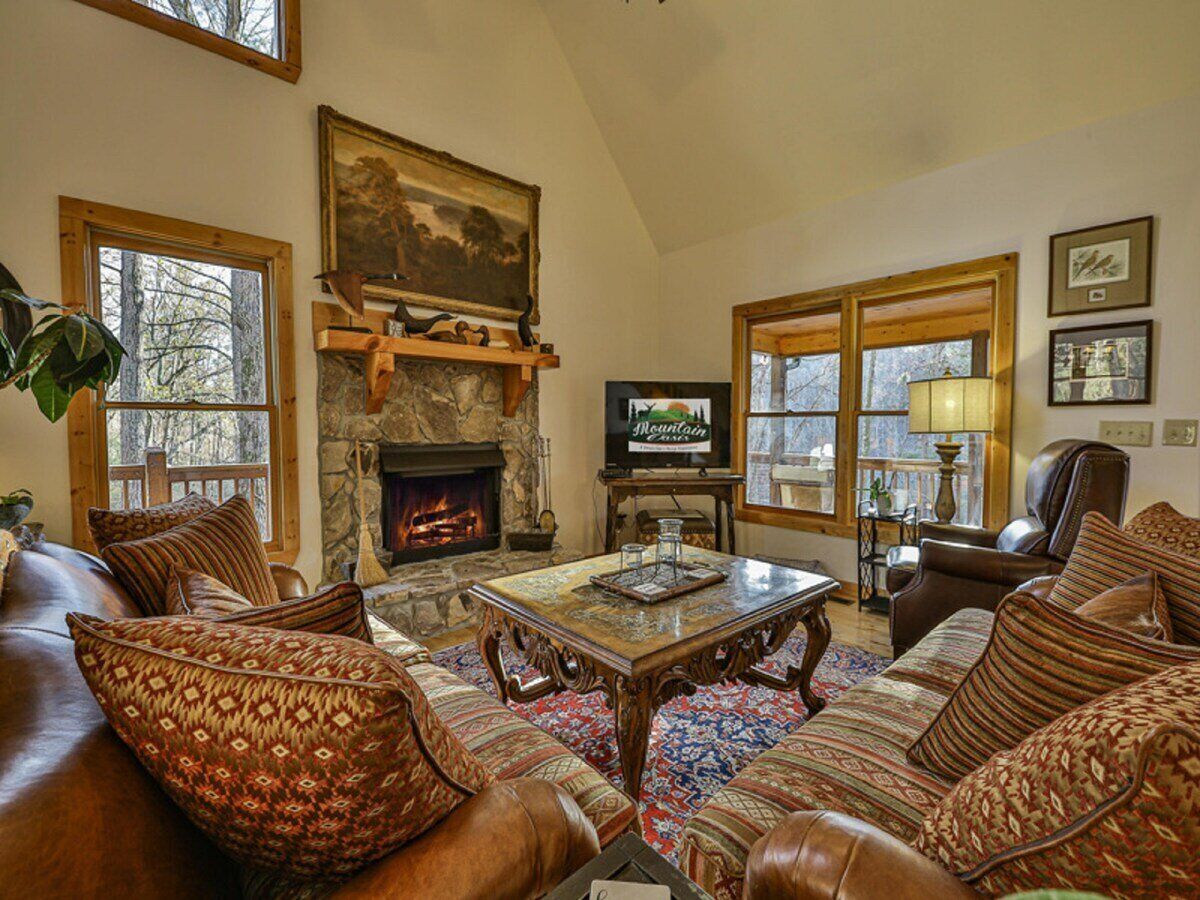 Riverview Hideaway By Mountain Oasis | Dog-friendly Riverview Cabin In Coosawattee - Ellijay, GA
