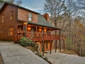 Exterior - Riverview Hideaway - Riverviews, Hot Tub - (Ellijay)