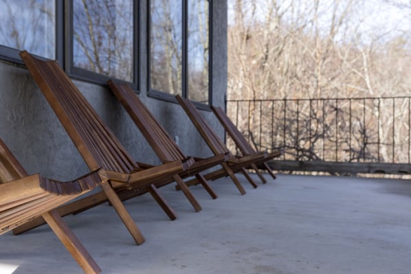 Standard Chalet, 4 Bedrooms | Balcony