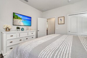 7 slaapkamers, een strijkplank/strijkijzer, wifi, beddengoed