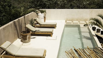 شرفة على السطح