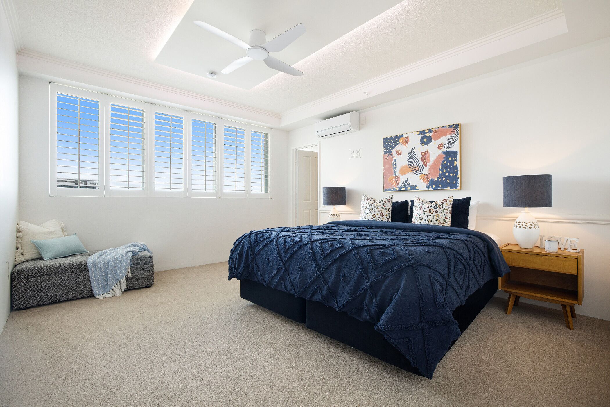Resort style 3br 2.5 bath w/huge entertainers balcony — image 13