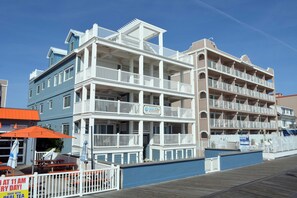 Exterior - The best of the best, 2BD direct Ocean Front with wide big ocean front  balcony . Relax and enjoy the ocean and the sun. (Ocean City)