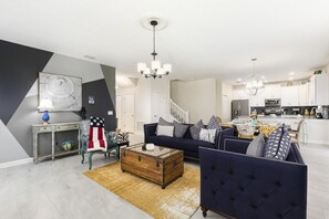 Ferienhaus, Mehrere Betten (C9054SID - The Retreat at ChampionsGa) | Wohnzimmer