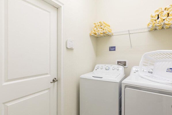 ハウス ベッド (複数台) (C9054SID - The Retreat at ChampionsGa) | ランドリー