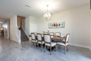 House, Multiple Beds (C9052SID- The Retreat at Champions Ga) | Private kitchen - C9052sid- The Retreat at Champions Gate (Davenport)
