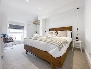 5 soverom, strykejern/-brett, reiseseng for barn og wi-fi (inkludert)