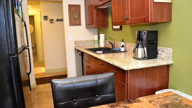 Room - 320 Necanicum #10 (Seaside)