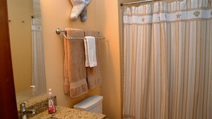 Apartment, Multiple Beds (ssbc #308) | Bathroom | Shampoo, toilet paper