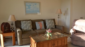 Apartment, Multiple Beds (ssbc #303) | Living room | Fireplace - Ssbc #303 (Seaside)