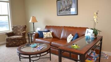 Apartment, Multiple Beds (1000 N Holladay #104) | Living room | Fireplace