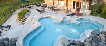Wisconsin Dells Ski Golf 27 holes 2 bdrm sleeps 6 Christmas Mountain Village