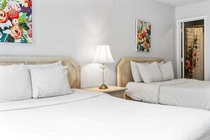 2 bedrooms, iron/ironing board, free WiFi, bed sheets - Deluxe Golf Condo at Pointe Royale Resort, Sleeps 8, Resort Amenities and Ticket Discounts! (Branson)