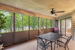 تناول الطعام