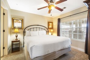 3 chambres, fer et planche à repasser, Wi-Fi gratuit, draps fournis