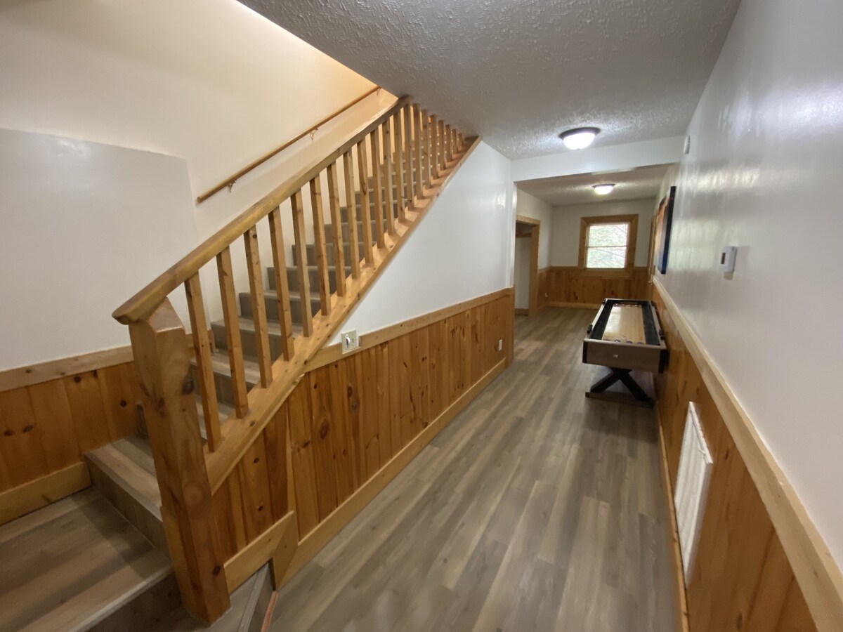 Photo 46 of On the trolly stop! Minutes to town 5 king rooms, game room & pet friendly