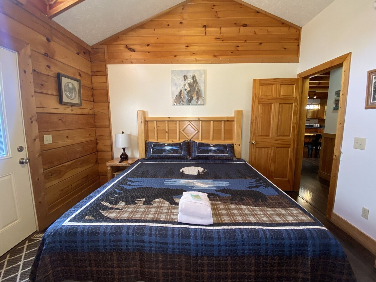 Photo 44 of On the trolly stop! Minutes to town 5 king rooms, game room & pet friendly