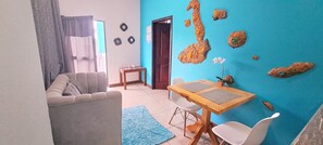 Dining - Galarous serve you with quality and warmth in your home (Puerto Ayora)