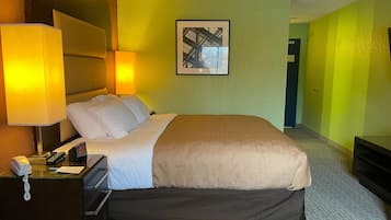 Standard Room, 1 King Bed, Non Smoking