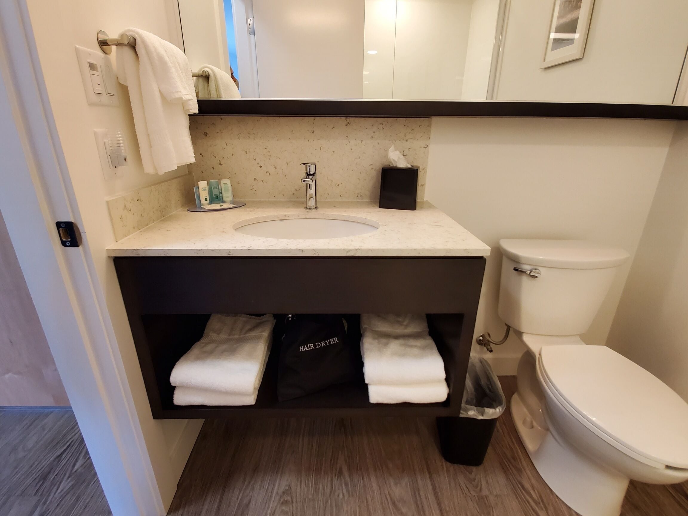 free toiletries, hair dryer