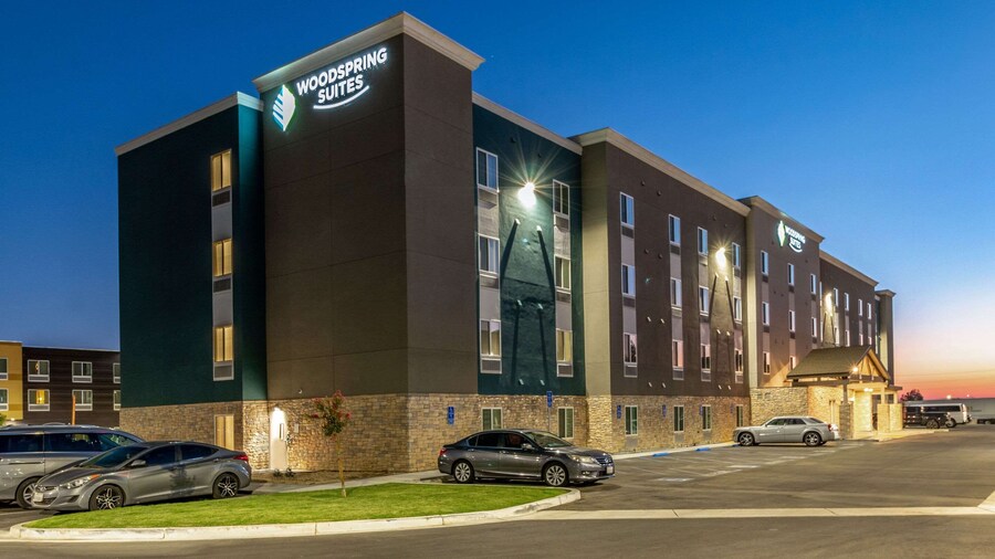 WoodSpring Suites Bakersfield Airport