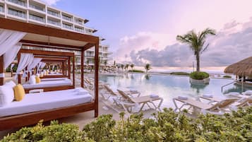 4 piscinas al aire libre, camas de piscina gratis