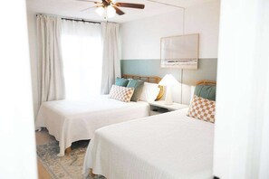 1 bedroom, iron/ironing board, WiFi - 1st Floor 1 Bedroom Condo near Beach  w/Pool!! (South Padre Island)