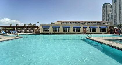 1st Floor 1 Bedroom Condo near Beach w/Pool!!