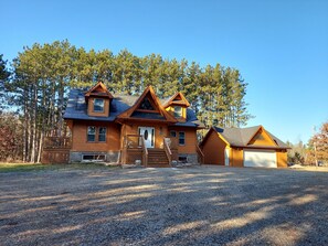 Exterior - Cozy  House (Necedah)