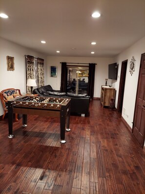 Game room - Cozy  House (Necedah)
