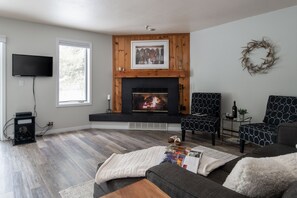 TV connectée, cheminée