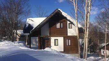 Exclusive Cabin | Exterior