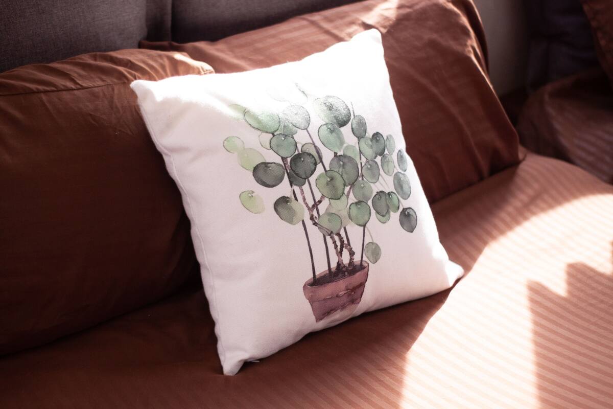 Basic Double or Twin Room | Blackout curtains, iron/ironing board, free WiFi, bed sheets