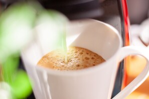 Cortinas blackout, tabla de planchar con plancha y wifi gratis