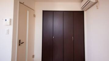 Blackout drapes, iron/ironing board, free WiFi, bed sheets