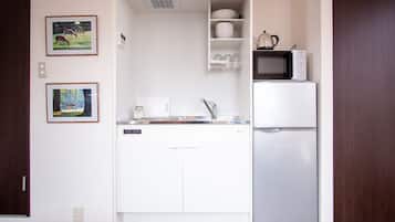 Blackout drapes, iron/ironing board, free WiFi, bed sheets