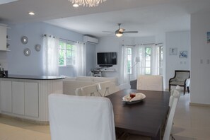 Dining - Villa Caracol located in a gated community 24 hour security   (Bavaro)