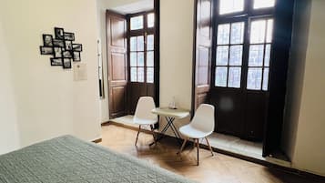 Habitación Deluxe | Tabla de planchar con plancha y wifi gratis