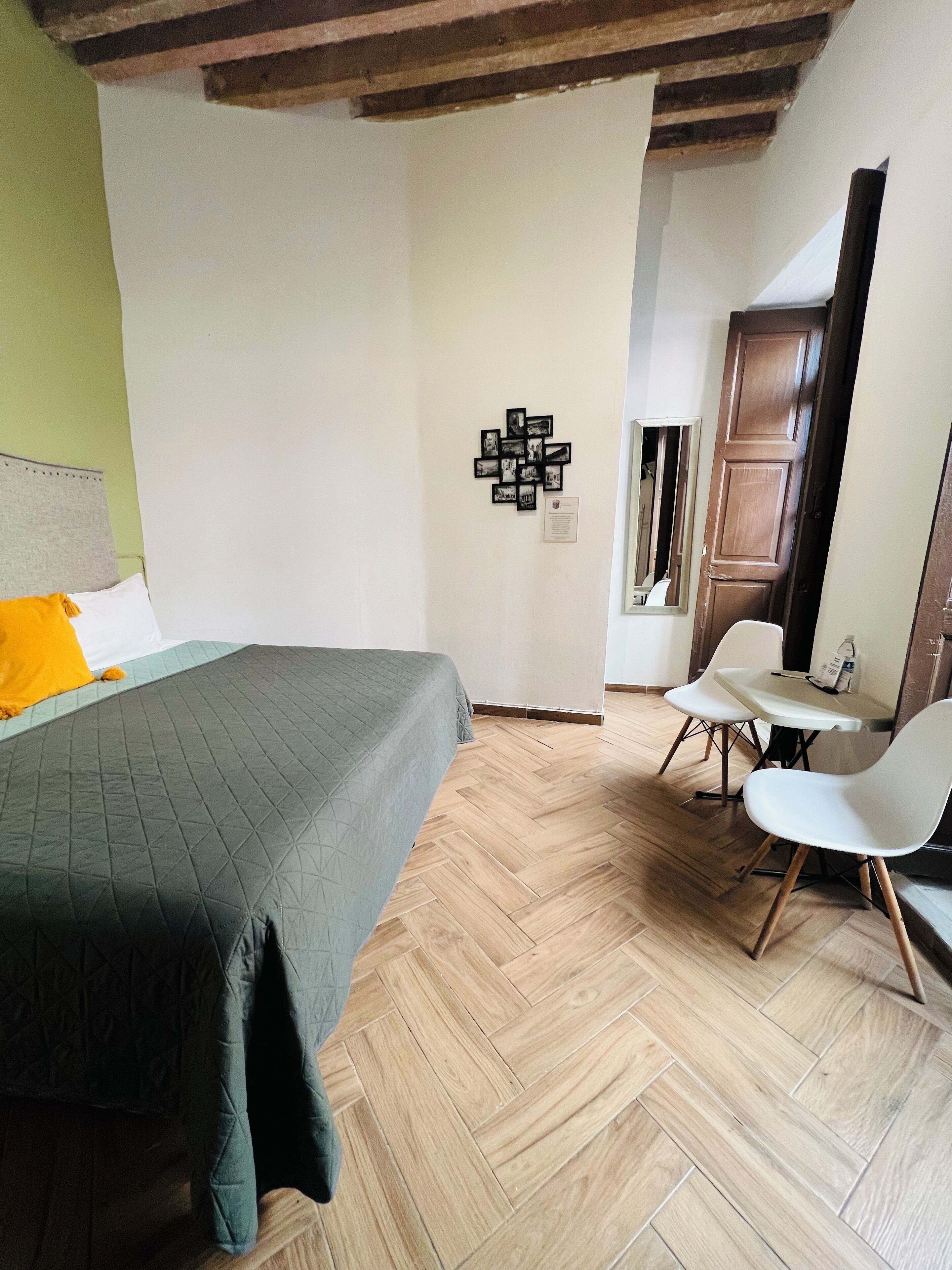 Photo - Hotel Universidad