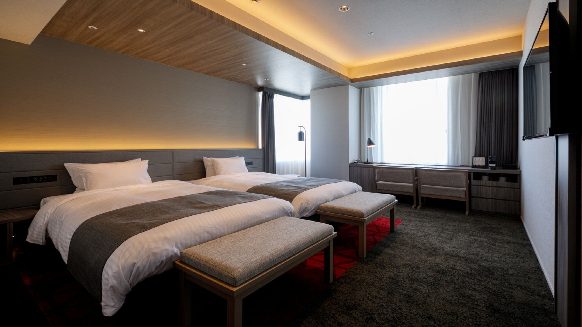 Down duvets, desk, free WiFi, bed sheets