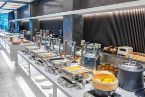 Tägliches Frühstücksbuffet gegen Gebühr