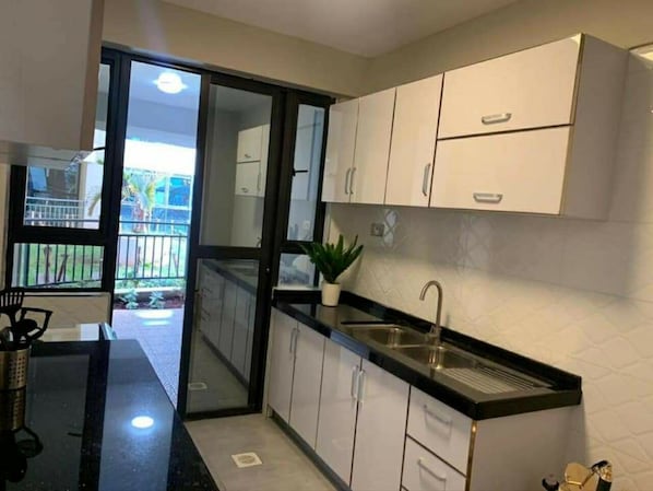 Private kitchen - Located along 2.7 km away from kilimani road Nairobi (Nairobi)