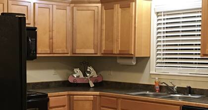 FAMILY GUEST HOUSE-SPLIT BEDROOMS