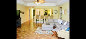 TV - Luxury resort rental (Fort Myers)