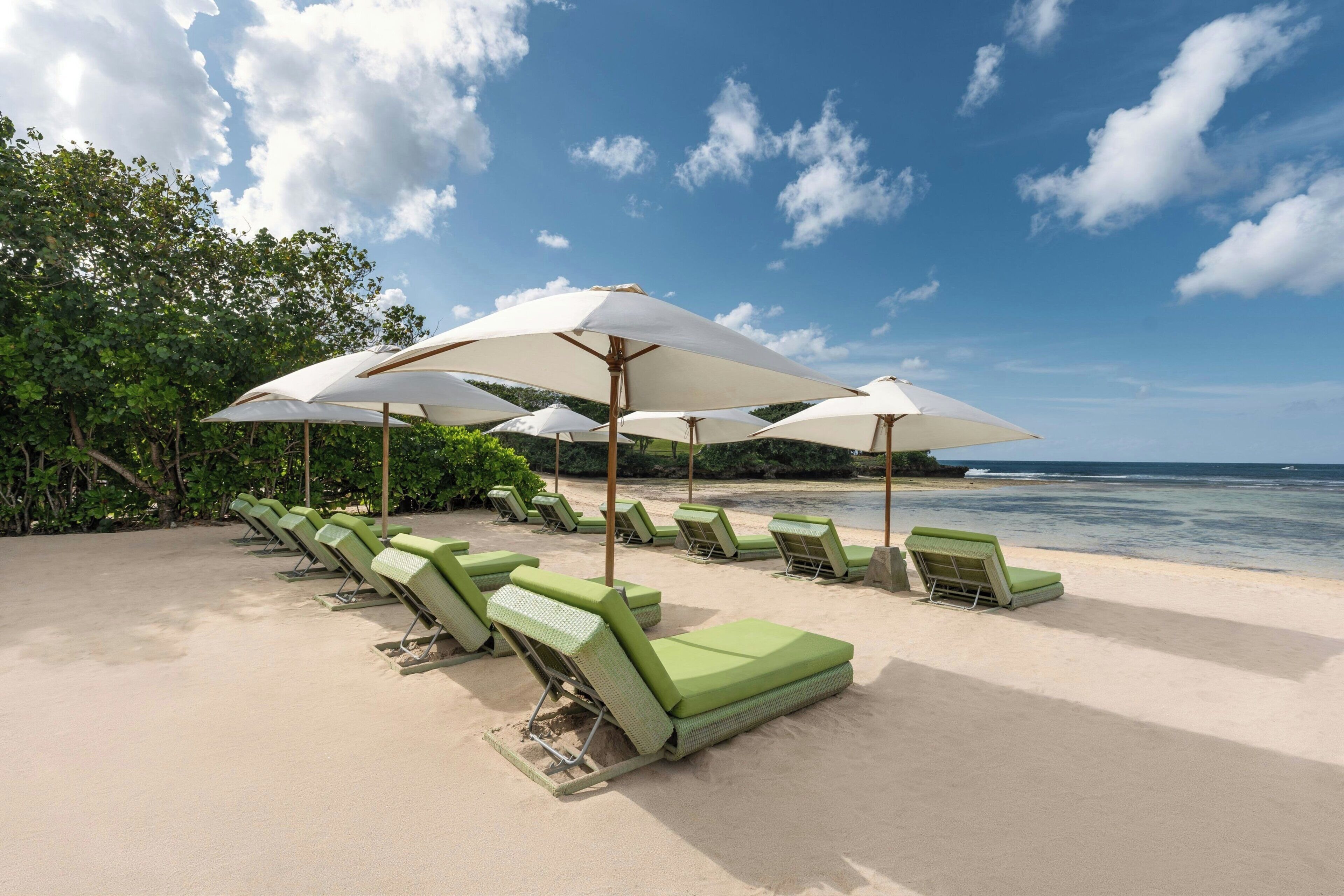 Beach nearby, white sand, free beach shuttle, sun loungers